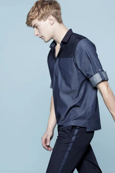 Look 16